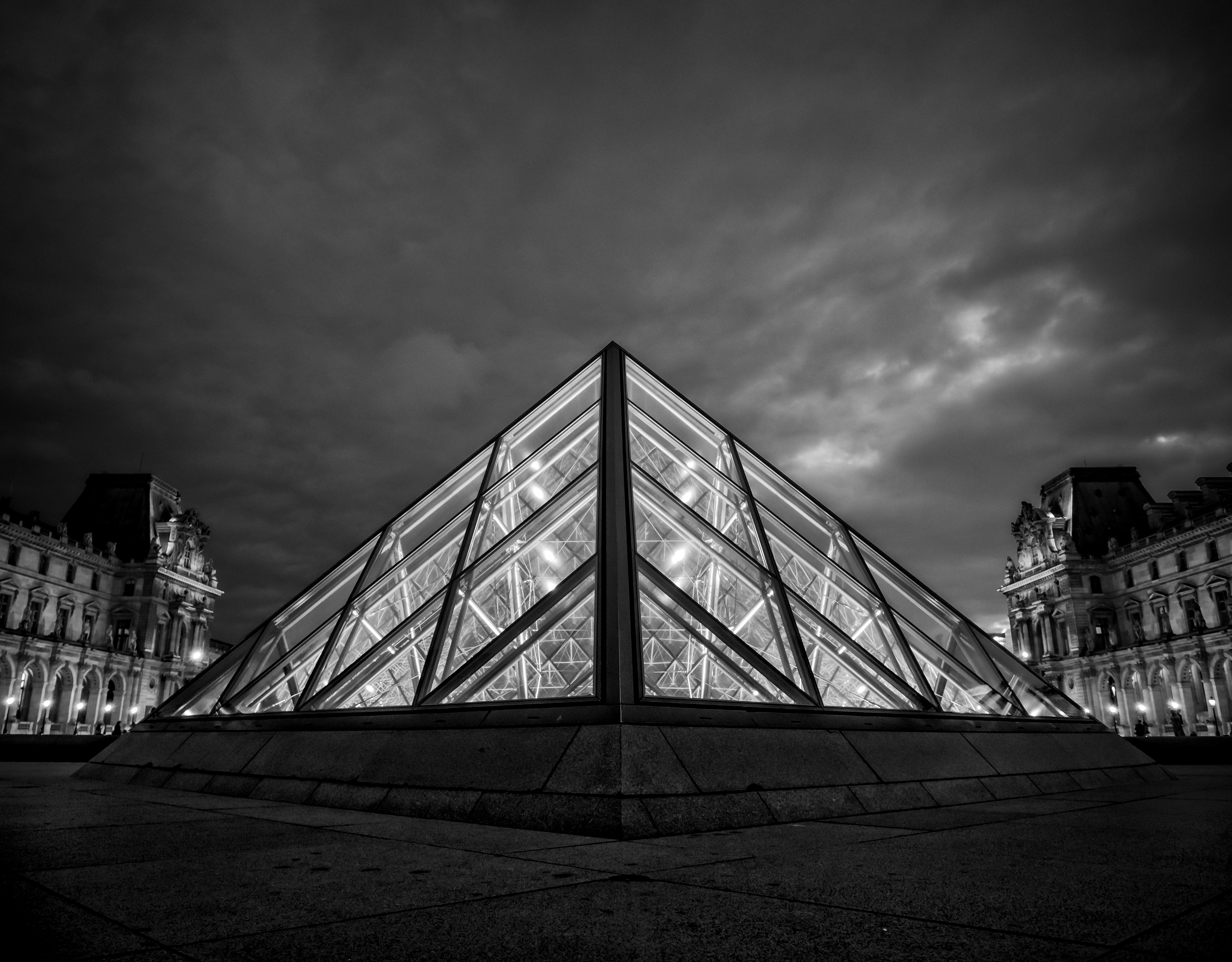 Le Louvre BW, Paris, France